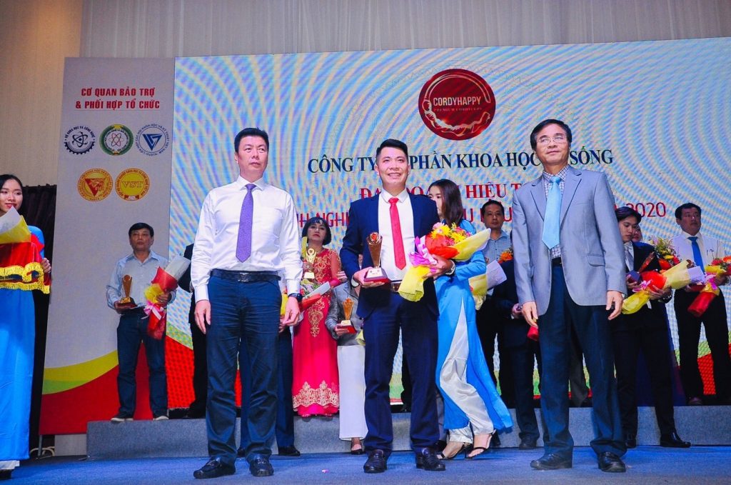 Công ty cổ phần Khoa học Sự Sống được tôn vinh Top 50 Doanh nghiệp Việt Nam điển hình sáng tạo 2020