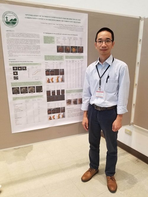 PGS.TS Dương Văn Cường trình bày kết quả nghiên cứu Đông trùng Hạ thảo tại Viện Hàn lâm Khoa học Đài Loan, tháng 10/2019